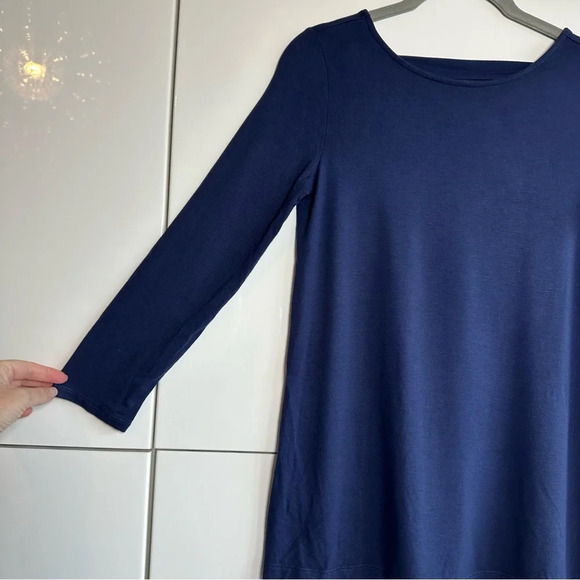 Lilly Pulitzer Navy Blue 3/4 Sleeve Top With Strappy Back Detail Size XS T Shirt - Picture 3 of 8
